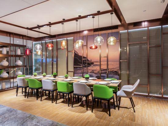Shenzhen Bantian Huaweizhongcheng Atour Hotel Exterior foto